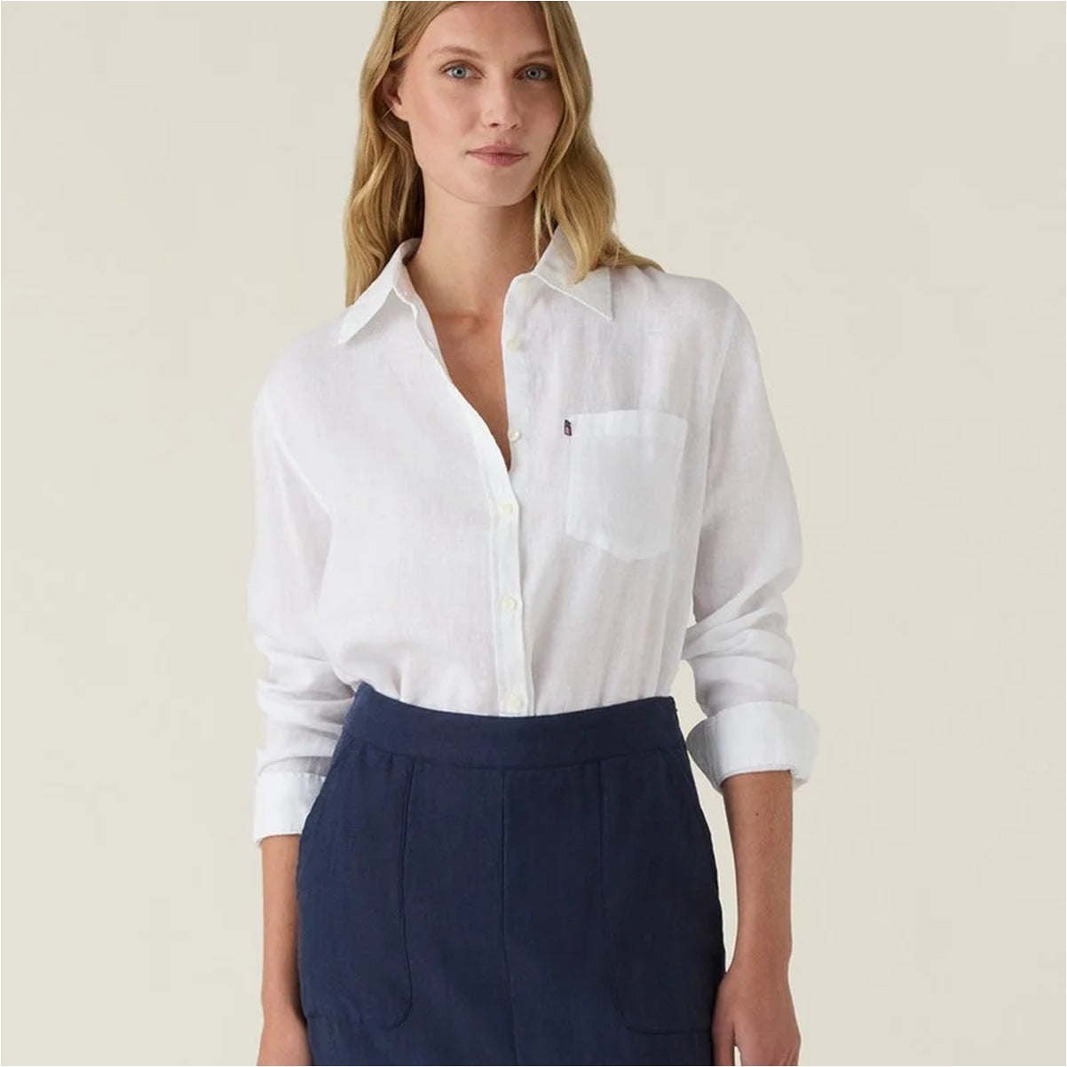 Women's White Linen Button-Up Shirt2